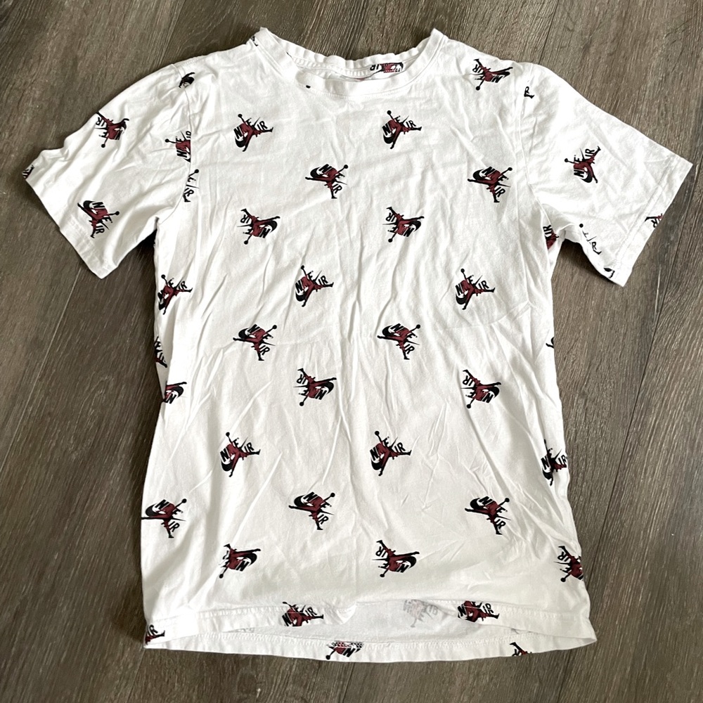 Back2school 📚Jordan boys t shirt size Xl